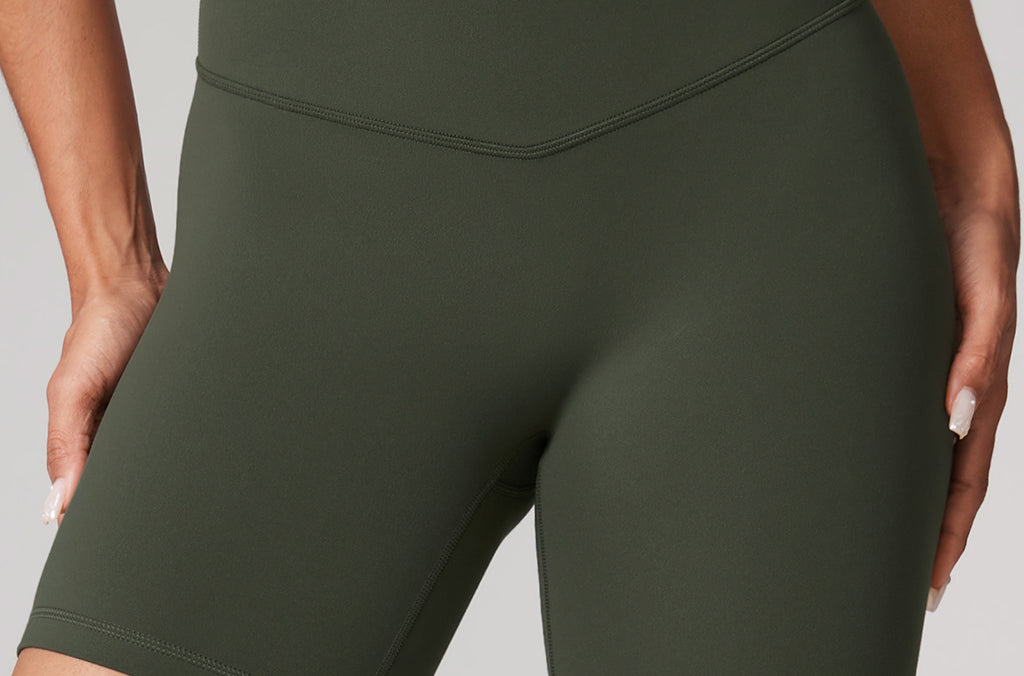 Women's Hugcurve No Front Seam Biker Shorts 6" Aspen Olive