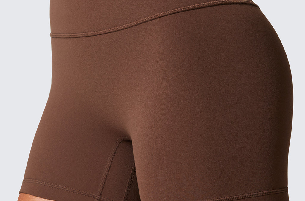 CRZ YOGA Women's Scrunch Butt Shorts 4" - No Front Seam Black