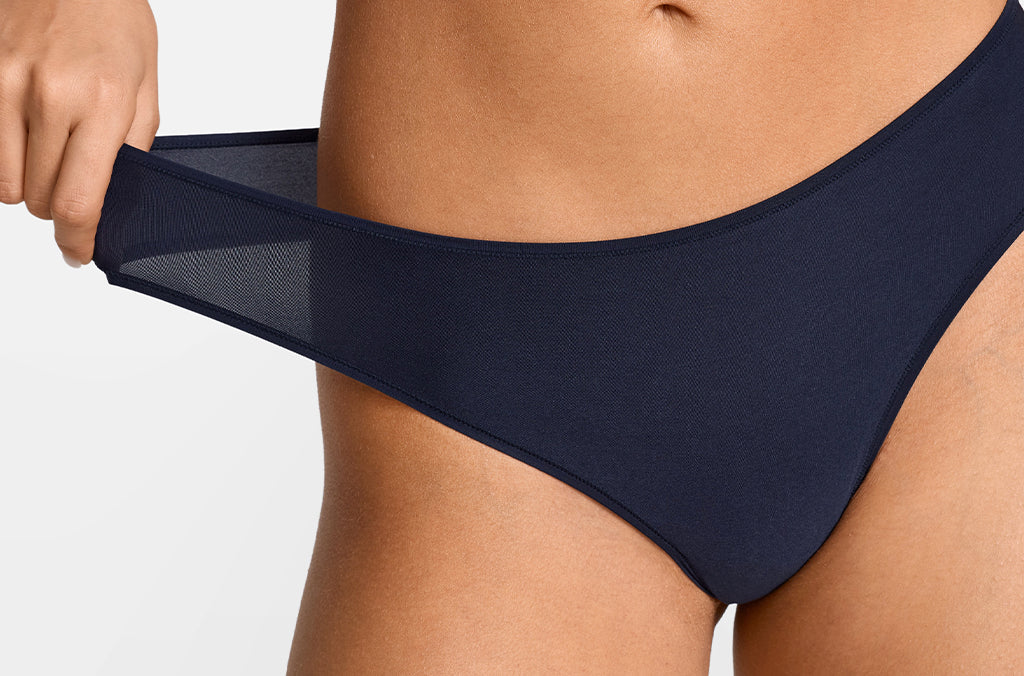Women's Stretchy Low Rise Thongs 3 Pack Chic 08 (3pack)